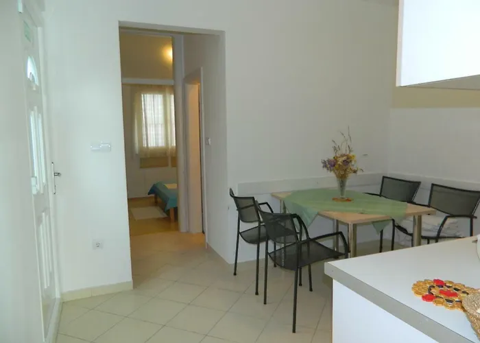 Mihael Apartamento *